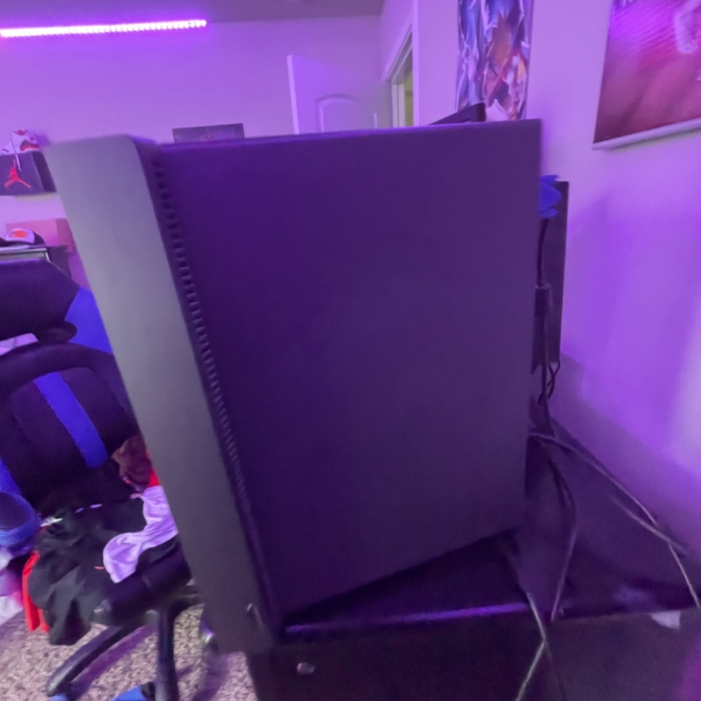 PC - Picture 2 of 4